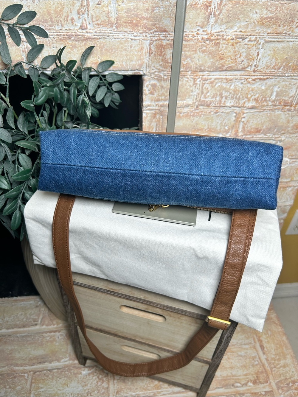 Hammitt Beverly Medium Denim Striped Shoulder Crossbody Bag NWT - Picture 12 of 12